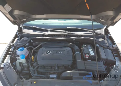 2015 Volkswagen Jetta 1.8T Se z USA, uszkodzony, nr VIN 3VWD17AJ2FM208690